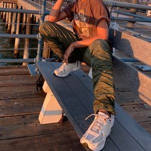 Scrunch olive sweatpants